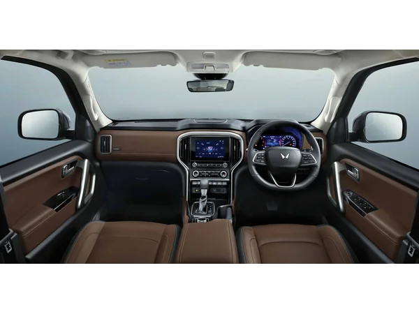 mahindra scorpio n scorpio-n-z8-l-2wd-petrol-20l-turbo-manual-7-str interior